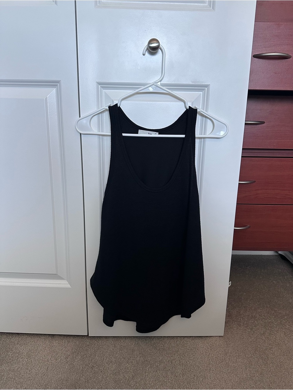 Wilfred Black Scoop Neck Tank